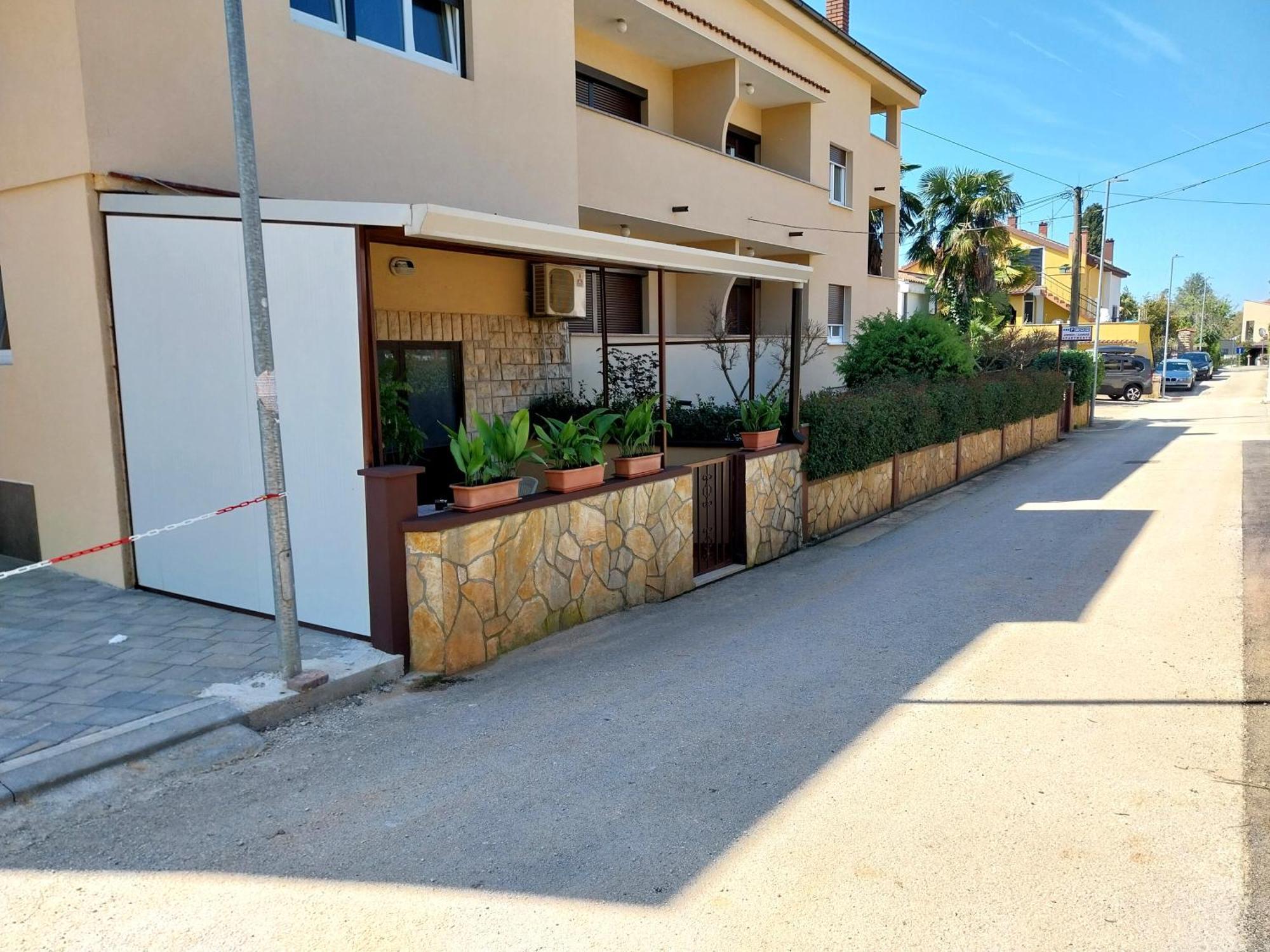 Apartment Mara Porec Esterno foto