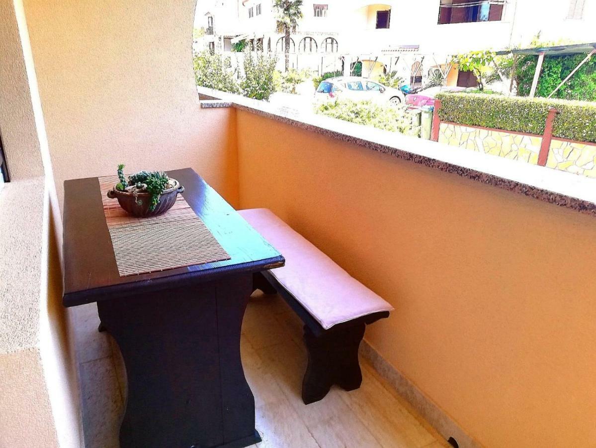 Apartment Mara Porec Esterno foto