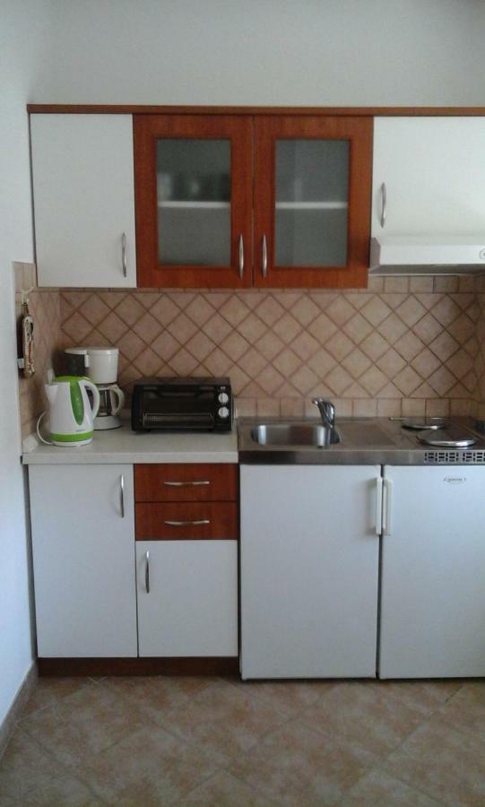 Apartment Mara Porec Esterno foto